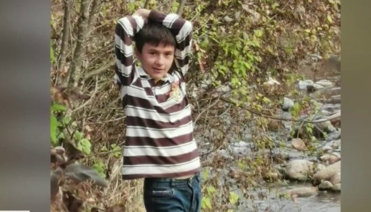 Логопедите на изчезналия Александър от Перник с писмен анализ на поведението на детето