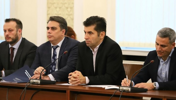 Бившият премиер коментира опитите за съставяне на правителство на среща с работодатели Бившият премиер коментира опитите за съставяне на правителство на среща с работодатели