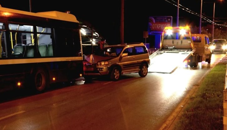 Катастрофата е станала на спирка