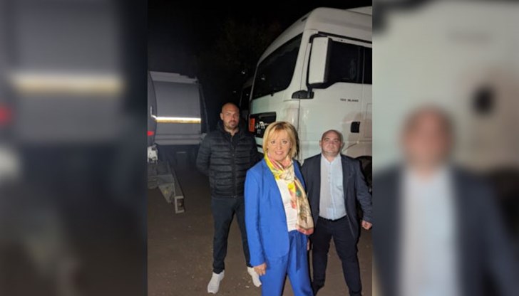 България купува евтин руски петрол, преработва го и го продава на Украйна, заяви Мая Манолова