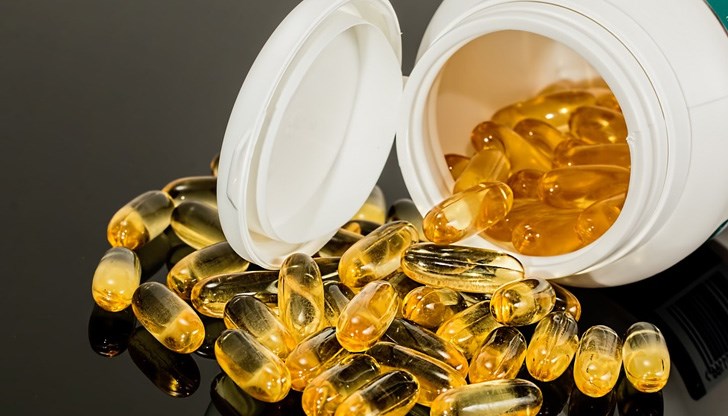 Британският лекар Крис Стийл призовава необходимите витамини и минерали да се набавят от храната