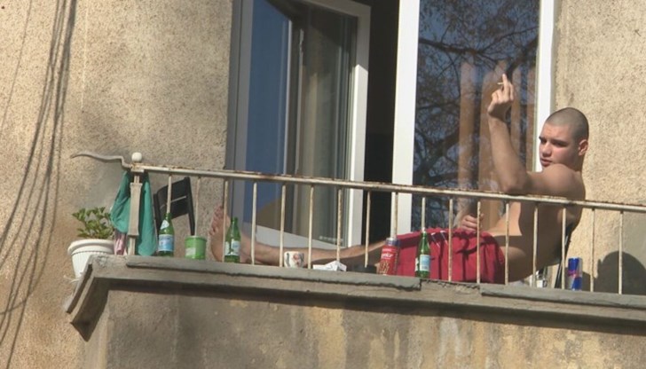 Васил Михайлов не е имал гривна, защото не е имало налична и е трябвало да се вземе от друг район Васил Михайлов не е имал гривна, защото не е имало налична и е трябвало да се вземе от друг район