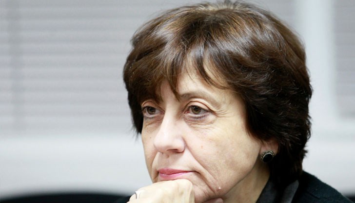 Играчите така искаха взаимно да се излъжат и нас да излъжат, че се получи служебна победа на президента, смята първият служебен министър-председател Играчите така искаха взаимно да се излъжат и нас да излъжат, че се получи служебна победа на президента, смята първият служебен министър-председател