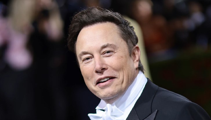 "Власт за хората! Синьо за 8 долара на месец", написа милиардерът в "Туитър" "Власт за хората! Синьо за 8 долара на месец", написа милиардерът в "Туитър"