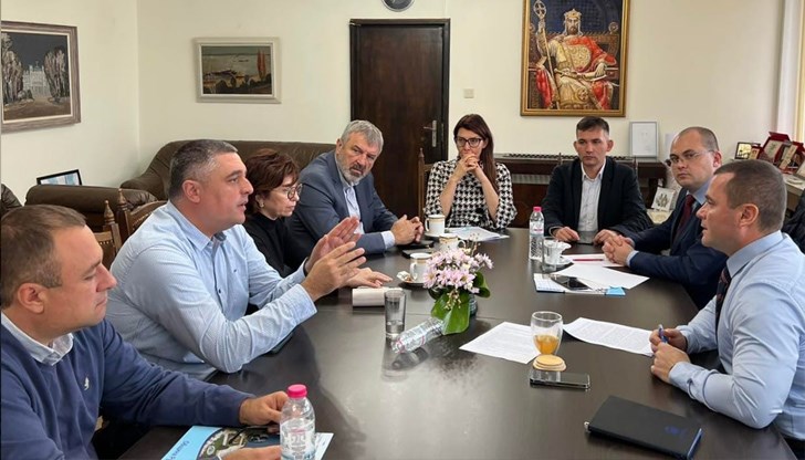 Екипът на Пенчо Милков е работил до момента с 5 правителства