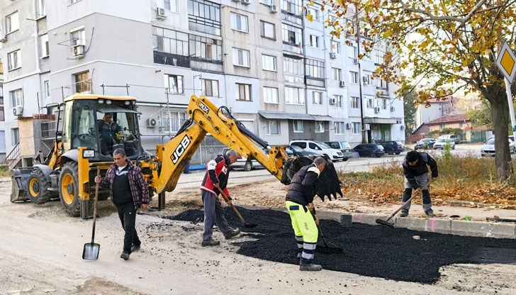 През следващата седмица предстоят изпитания на резервоара на булевард „Христо Ботев“, а след това и асфалтиране, обясни управителят на ВиК - Русе