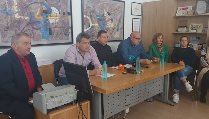 От съсловната организация си запазват правото за предприемане на всякакви законови действия, включително и протести От съсловната организация си запазват правото за предприемане на всякакви законови действия, включително и протести