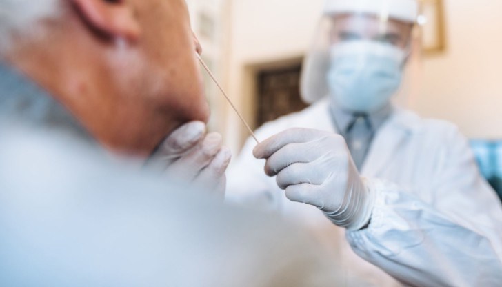 Излекувани през последното денонощие са 677 души