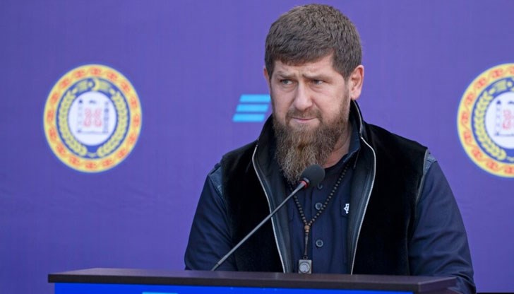 В редиците на чеченците няма нито алкохолици, нито наркомани, всеки е много религиозен, заяви чеченският лидер