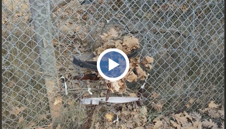 Множество са сигналите за дупки и пробойни в преградното съоръжение