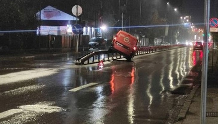 Две коли са се ударили на булевард "Симеоновско шосе"