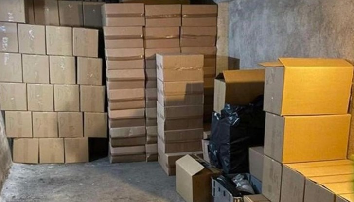 Задържани са трима души Задържани са трима души