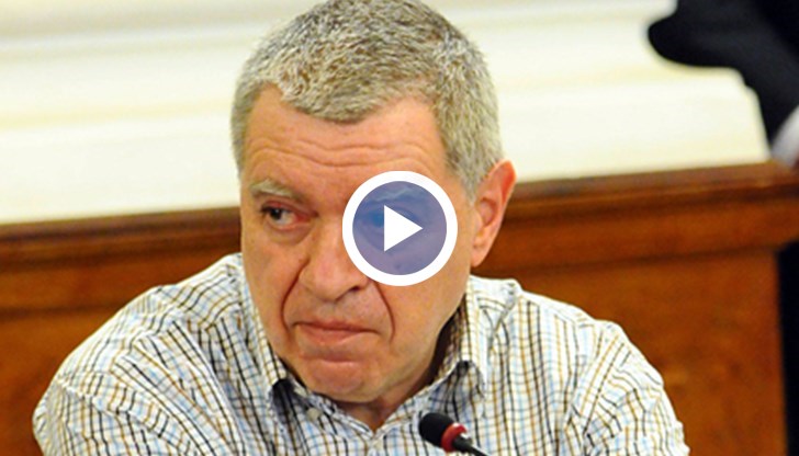 Извън страната има 1,4 милиона българи, уточни математикът