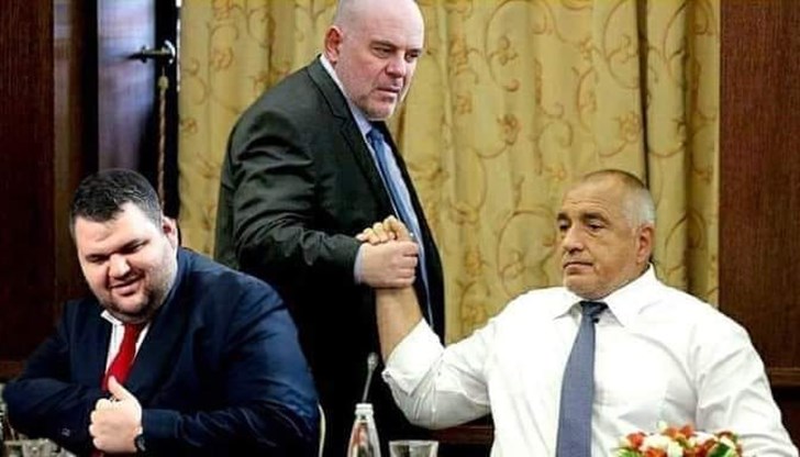 Нидерландия не ни е виновна, всичко зависи от нас. А ние нищо не правим Нидерландия не ни е виновна, всичко зависи от нас. А ние нищо не правим