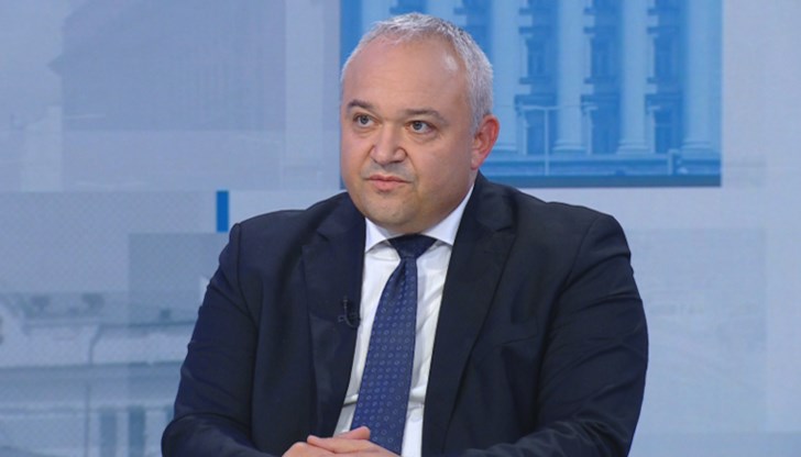 По думите на вътрешния министър Иван Демерджиев задържаният е бил служител на висока позиция