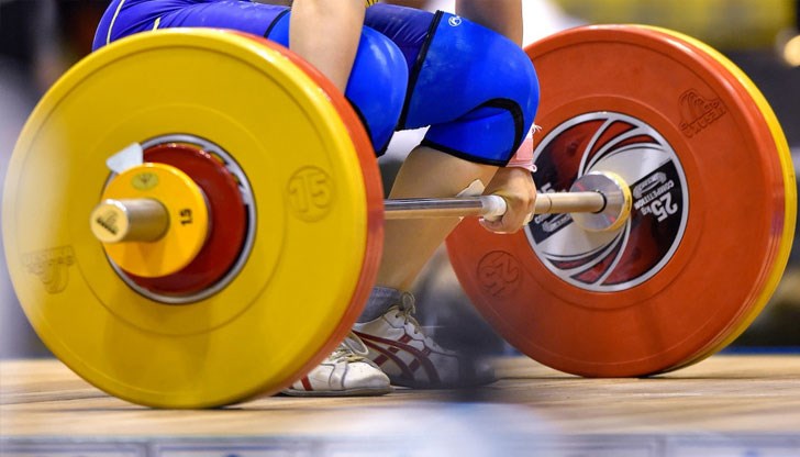 Най-добрите ни тежкоатлети чакат заплатите си от 19 май