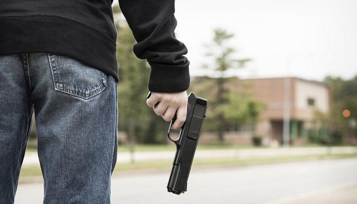 Момичето е с рана в областта на главата Момичето е с рана в областта на главата