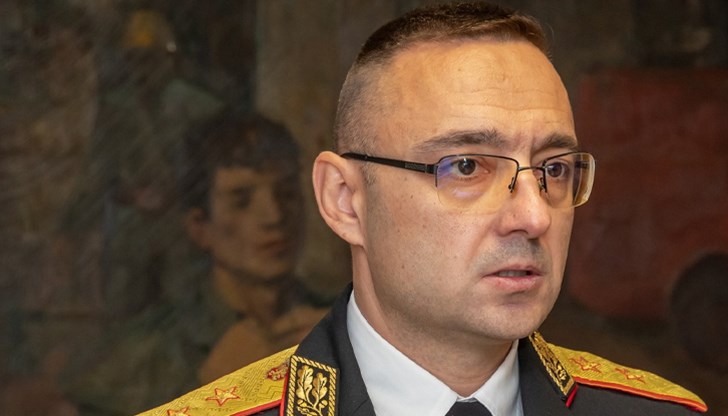 Главният секретар на МВР Петър Тодоров представи новия директор на ГД „Пожарна безопасност и защита на населението“ Главният секретар на МВР Петър Тодоров представи новия директор на ГД „Пожарна безопасност и защита на населението“