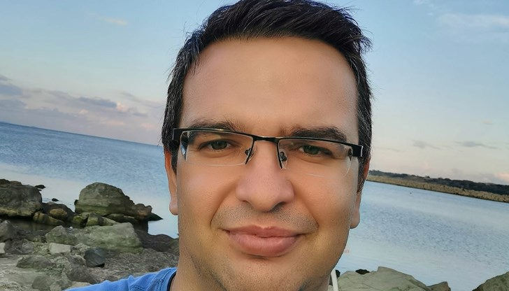 Александър Цветанов благодари на спасителите, като ги нарече "доблестни мъже с огромни сърца, които са му върнали живота" Александър Цветанов благодари на спасителите, като ги нарече "доблестни мъже с огромни сърца, които са му върнали живота"