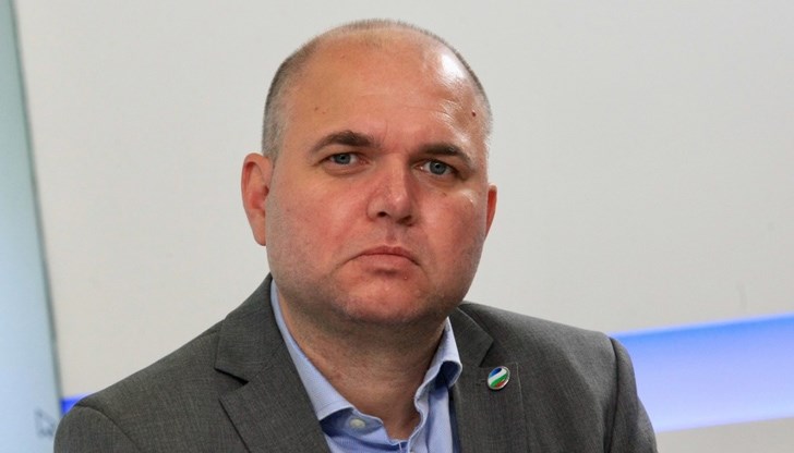 Възможно е правителство на малцинството с втория мандат, но с много висок залог: реформи, смята Панев Възможно е правителство на малцинството с втория мандат, но с много висок залог: реформи, смята Панев