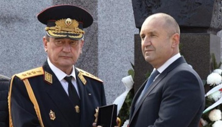 Президентът присъства на тържествената церемония по откриването на бюст-паметник на Юрий Захарчук