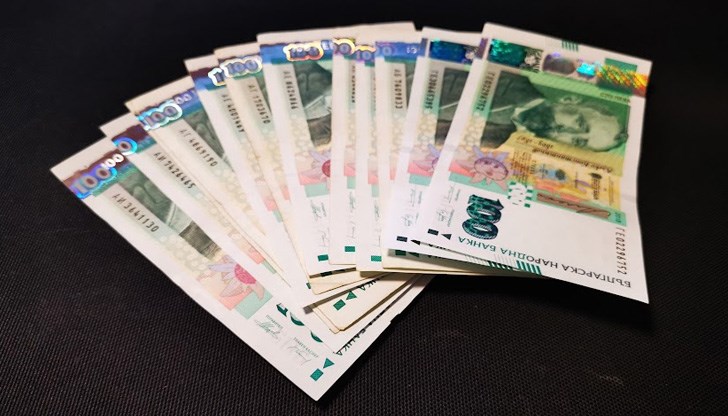 Сумата се повишава от сегашните 413 лева на 504 лева