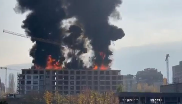 Огромен стълб дим се вижда от Околовръстния път Огромен стълб дим се вижда от Околовръстния път