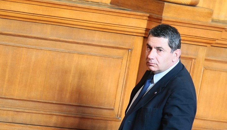 За съжаление няма как да не признаем, че всеки народ си заслужава управниците!