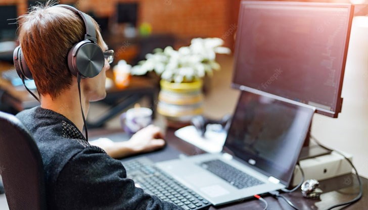 Възнагражденията във високотехнологичната индустрия се увеличават с невиждан темп Възнагражденията във високотехнологичната индустрия се увеличават с невиждан темп