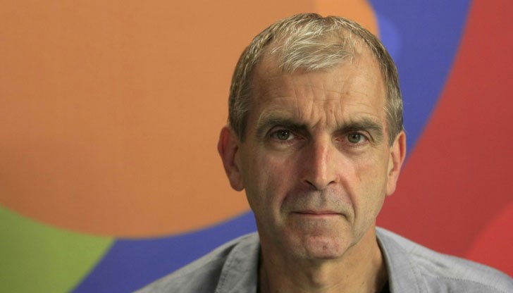 Неравенството в България: Едни карат луксозни бентлита, други молят за лекарства Неравенството в България: Едни карат луксозни бентлита, други молят за лекарства