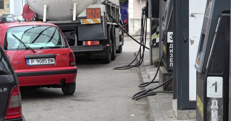 Заради разходите, които е трябвало да направят, малките бензиностанции не