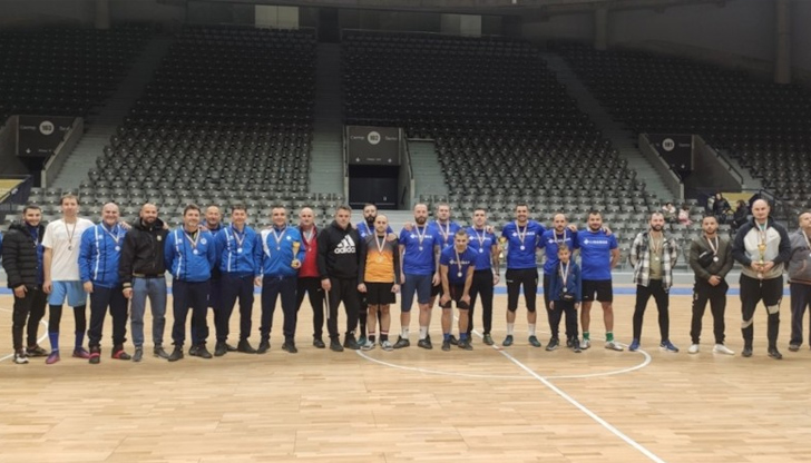 Срещите се проведоха в зала Арена Русе Пет отбора от