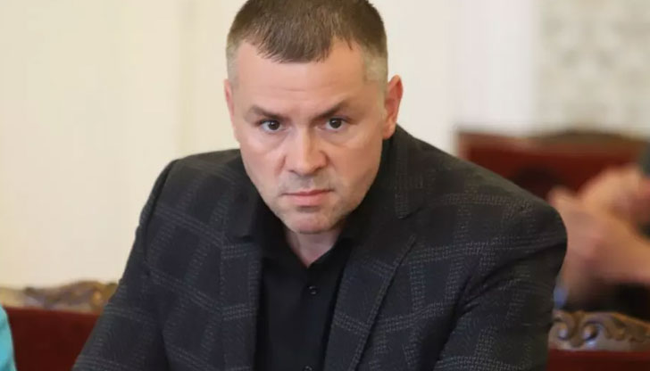 Жалко, че хартиените бюлетини въобще се обсъждат, заяви депутатът от