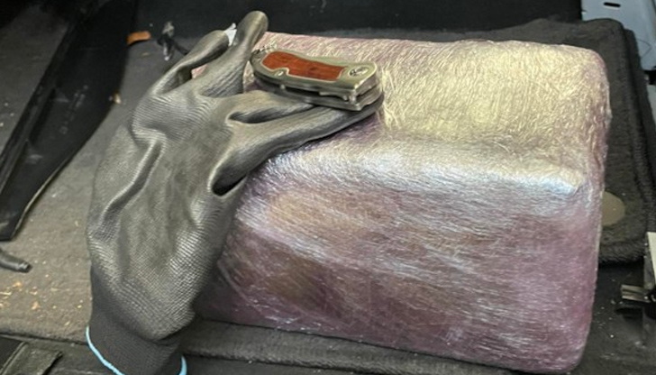 Задържаният наркотик е на стойност над 160 000 лева Митнически служители