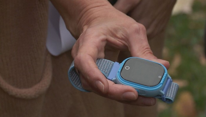 Такива устройства в момента получават само възрастни с проблеми с