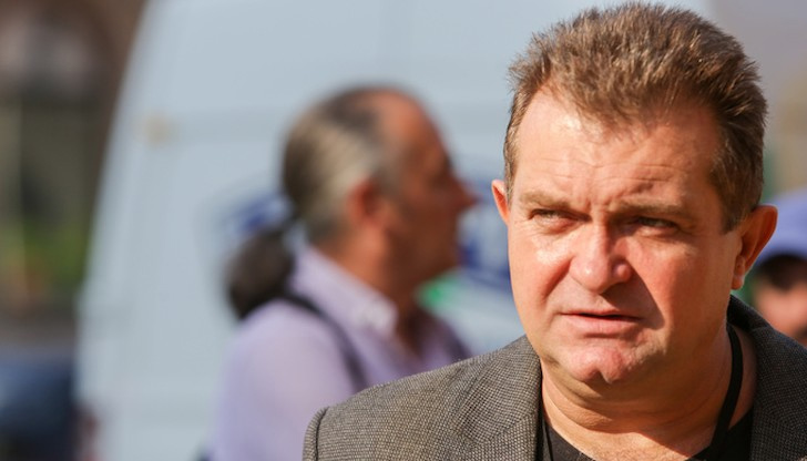 Георги Георгиев обясни, че са влезли в сградата на парламента