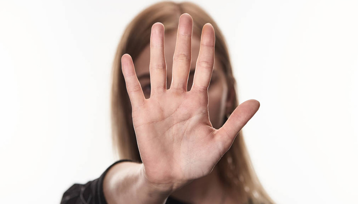 Извършителят се издирваЖена е пребита посред бял ден в парк