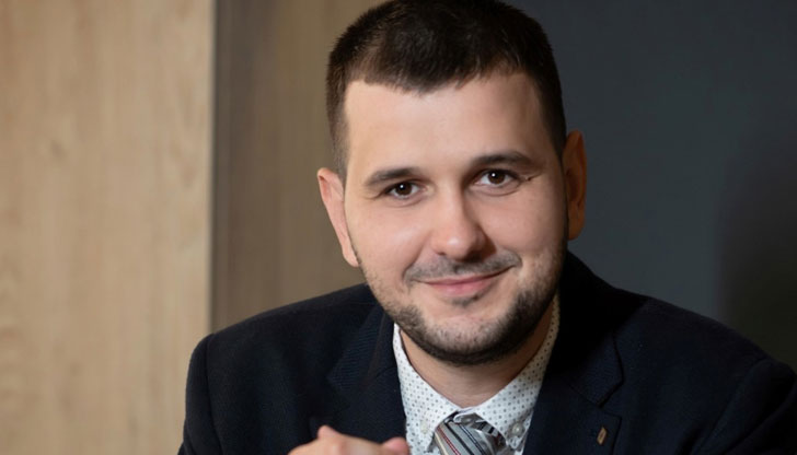 Според него модернизацията и превъоръжаването на армията трябва да бъдат