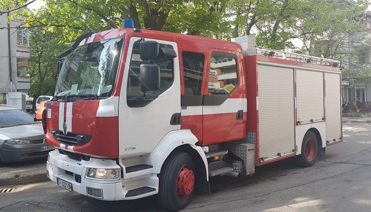 И трите пожара са потушени без щетиТри сигнала за пожари