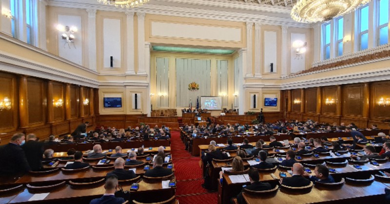 Мнозинството в парламента отхвърли декларацията на ПП за внасяне на
