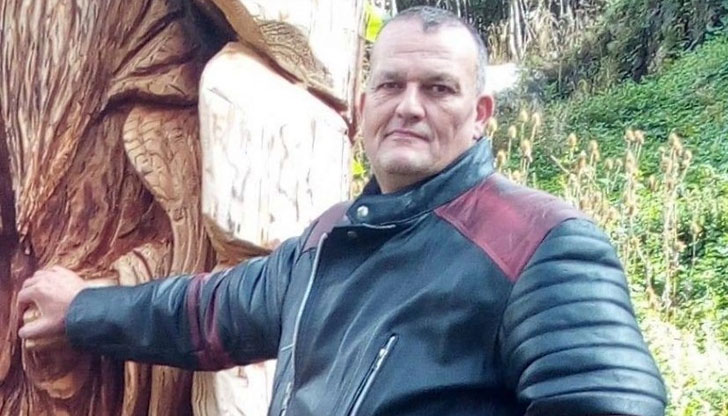 Служителят на реда е в медикаментозна кома51-годишният Кирил Петков е