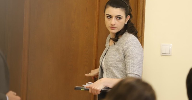 Малцина вярват, че има бъдеще, в което политиците не крадат