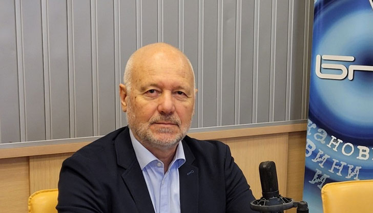 Трябва да се започне с оръжия и боеприпаси, които фигурират