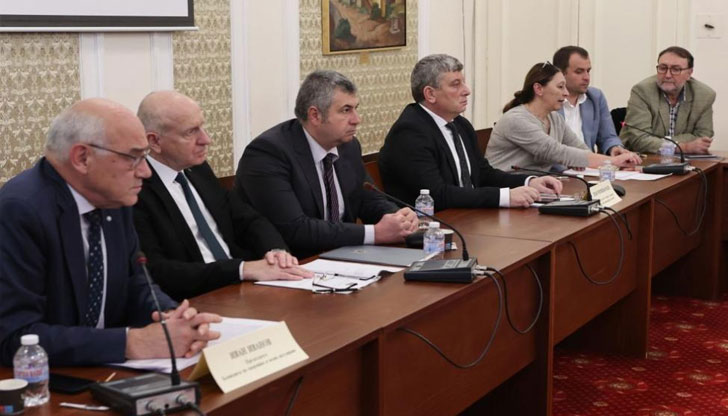 Булгаргаз и КЕВР се съгласиха с предложението да спаднат цените