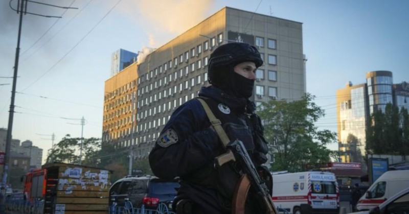 Това е най-мащабният ракетен удар от 10 октомври насамПодновените днес