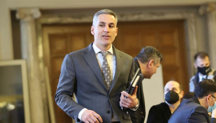 Андрей Гюров отрече да е имало външен натиск върху ПГ на