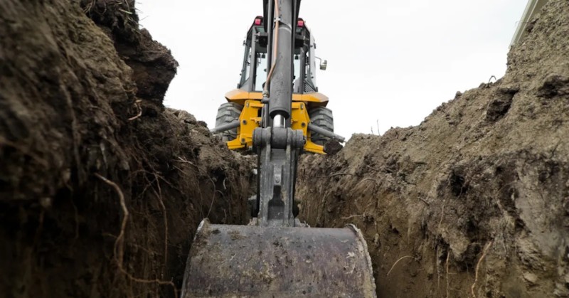 Двама от тях са извадениЧетирима работници са били затрупани при