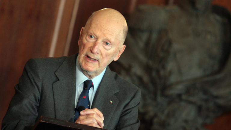 Подобни постъпки вредят най-вече на самата Северна Македония, смята бившият