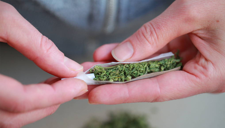 Мъжът е предал доброволно притежаваното от него количество треваНа 25