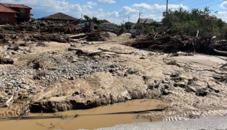 Хората са се опитали сами да възстановят детската градина в